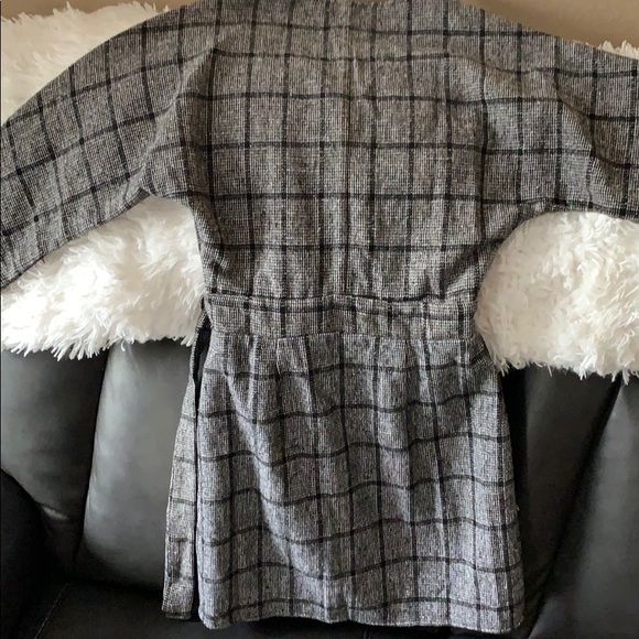 Dress - Picture 7 of 7